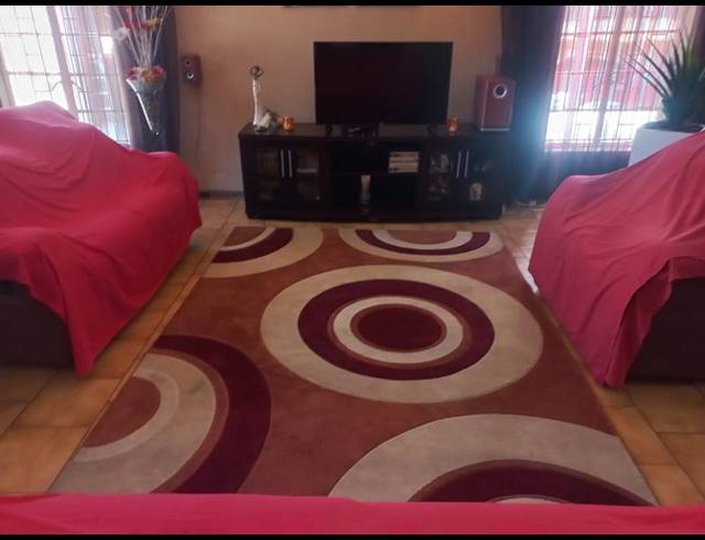 3 BEDROOM HOUSE FOR SALE IN WITFIELD